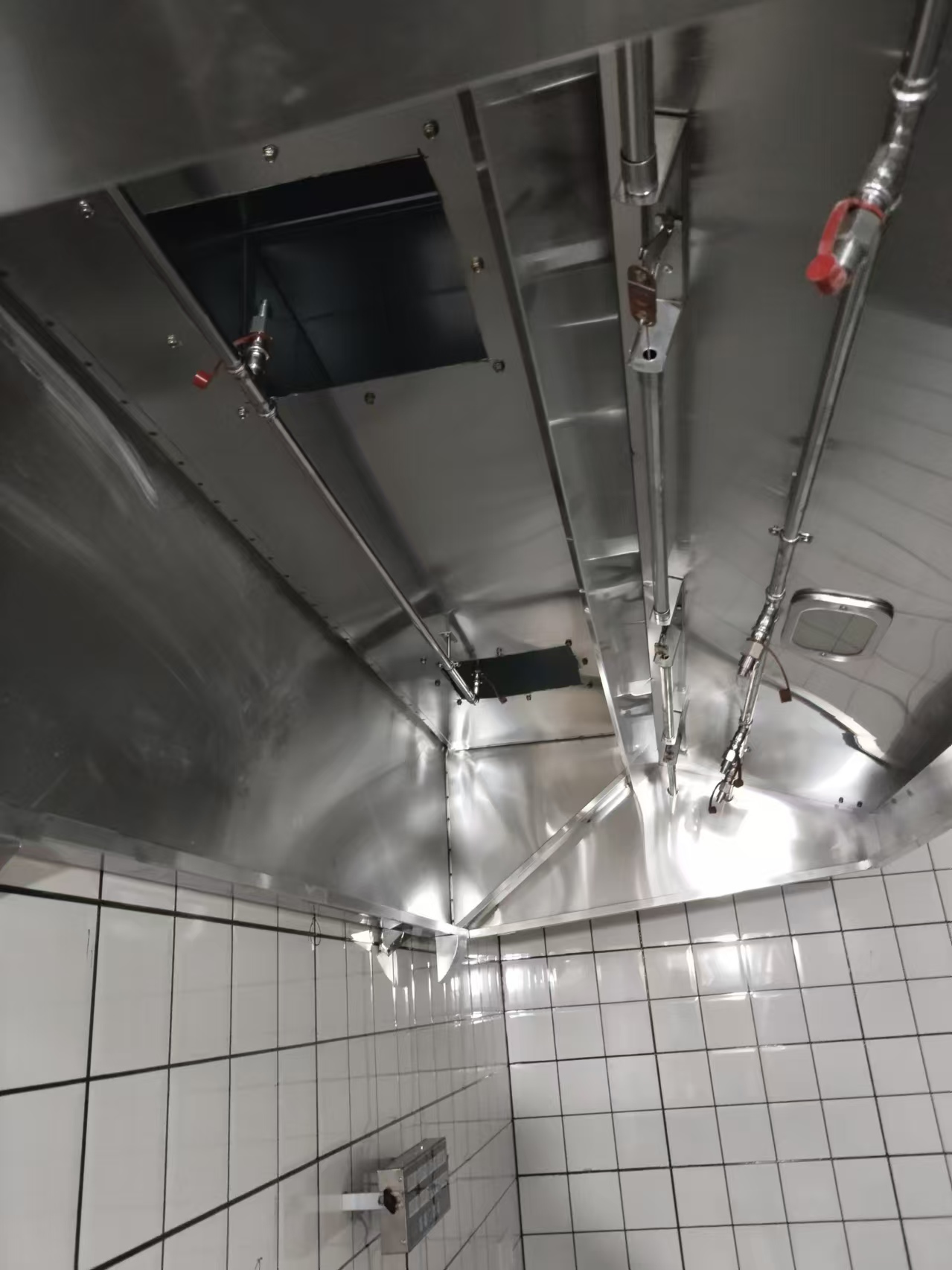 厨房自动灭火装置